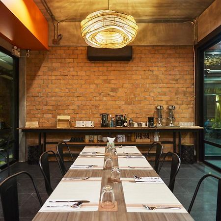 Sand Dollar Boutique Hotel Бангсаре Экстерьер фото
